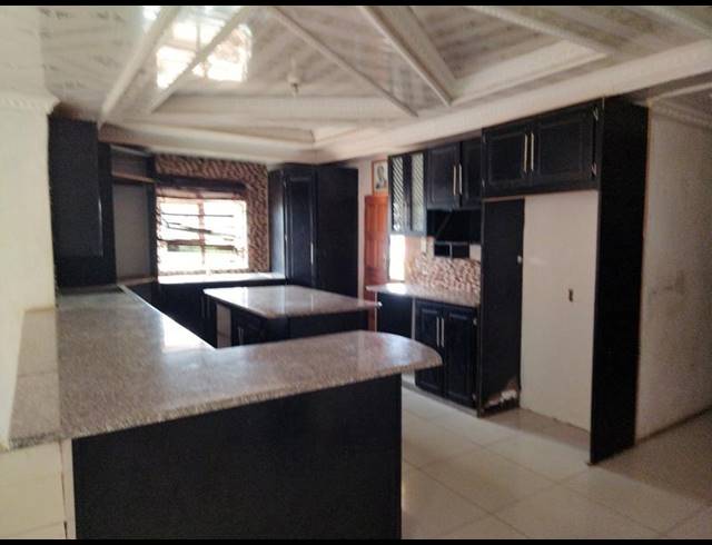 4 BEDROOM HOUSE FOR SALE IN MANKWENG